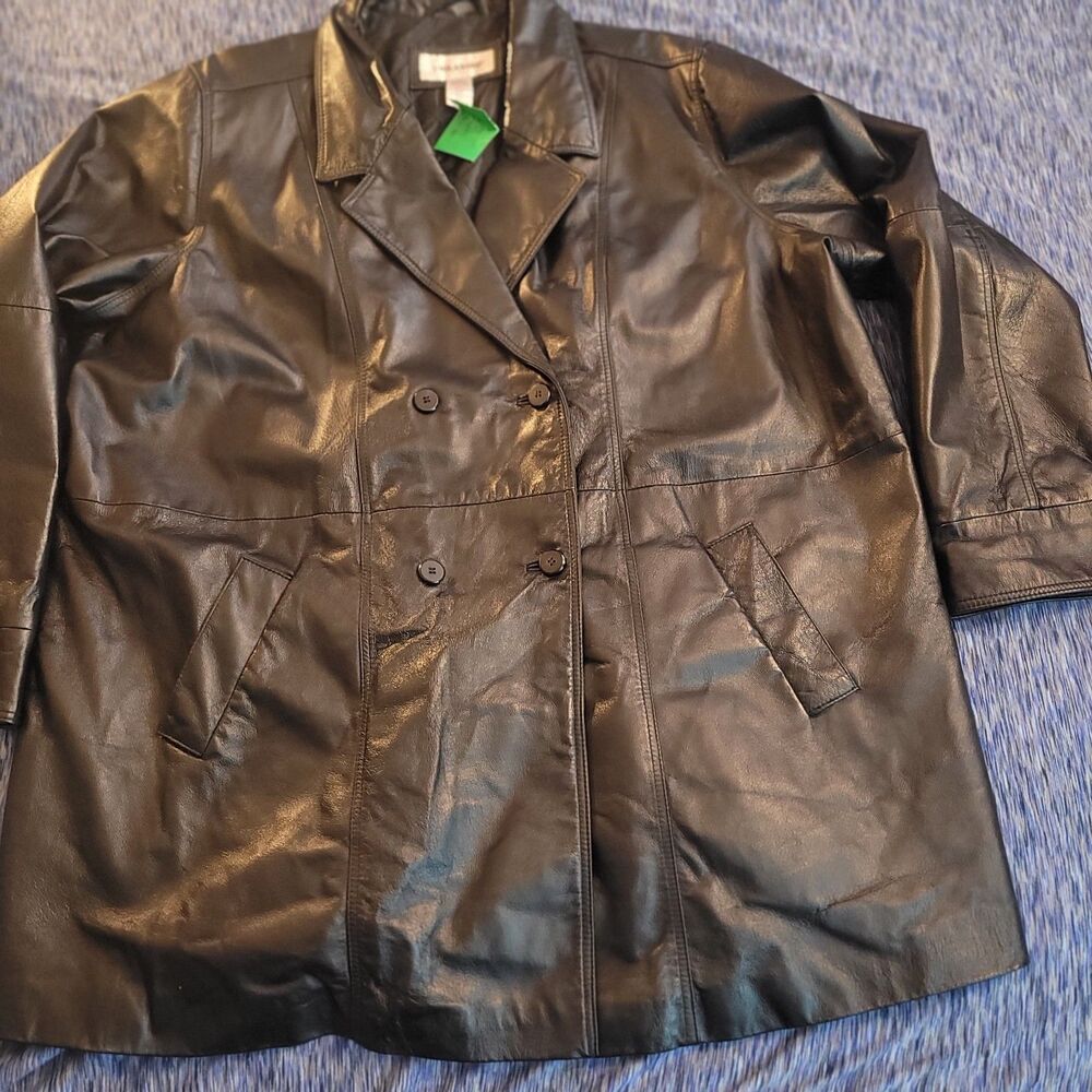 VERANESI BLACK LEATHER  COAT WOMENS SIZE 28W.. #O
